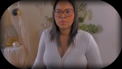 Bellah Blakes-Sarah Scrumptious Lee online show from 10, 3, 2025