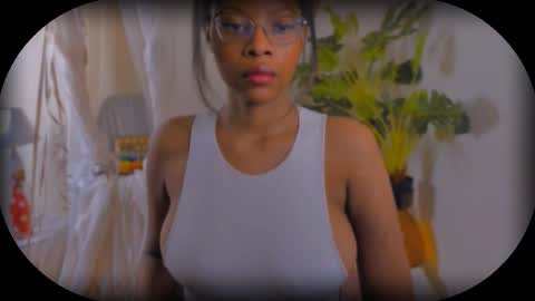 Bellah Blakes-Sarah Scrumptious Lee online show from 18, 9, 2025