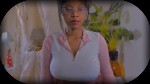 Bellah Blakes-Sarah Scrumptious Lee online show from 4, 10, 2025