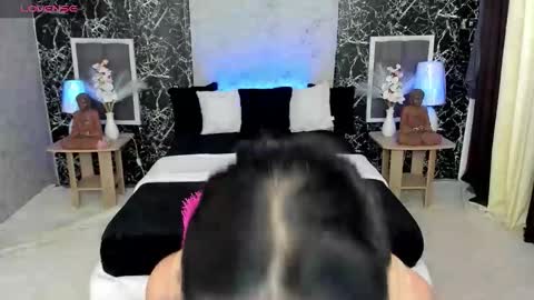 Snapshot of bellabrown_19xxx chatting on 2, 10, 2025 Bella online show from 2, 10, 2025