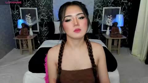 Snapshot of bellabrown_19xxx chatting on 6, 10, 2025 Bella online show from 6, 10, 2025