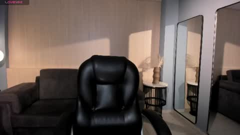  Bella C  online show from 24, 6, 2026