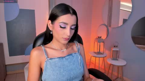  Bella C  online show from 6, 7, 2026