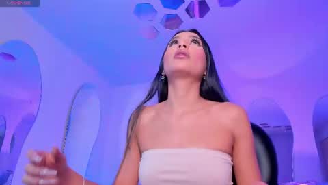  Bella C  online show from 21, 7, 2026