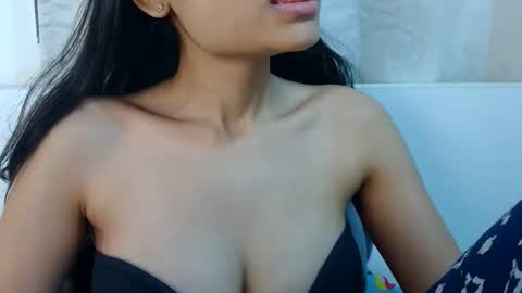 Snapshot of bellacrystall chatting on 8, 1, 2026 bellacrystall online show from 8, 1, 2026