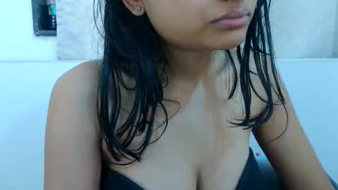 Snapshot of bellacrystall chatting on 10, 3, 2026 bellacrystall online show from 10, 3, 2026