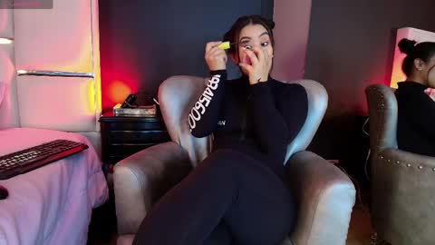 Bella online show from 5, 6, 2026