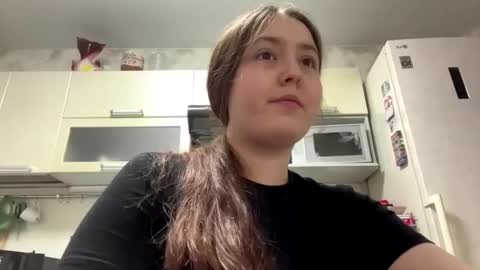 Snapshot of bellahadid8 chatting on 16, 12, 2025 Charming Hamster online show from 16, 12, 2025