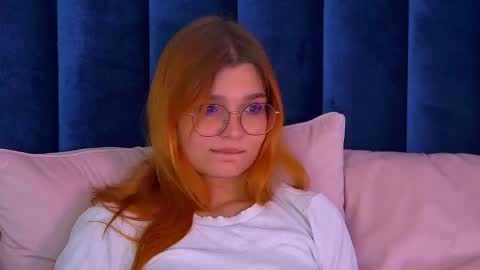 BellaMarebelle online show from 17, 10, 2025