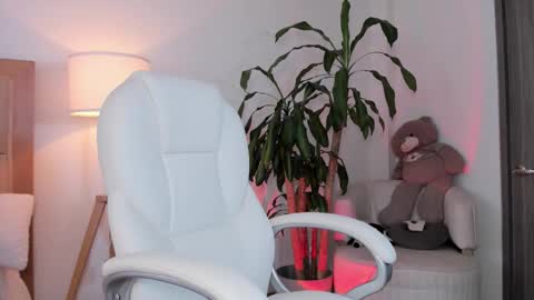 Snapshot of bellamia_ chatting on 15, 3, 2026 Bella Mia online show from 15, 3, 2026