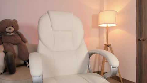 Bella Mia online show from 4, 5, 2026