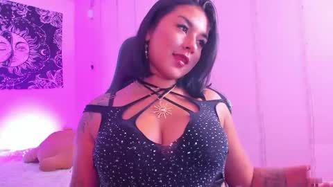 bellamour_ online show from 7, 5, 2026