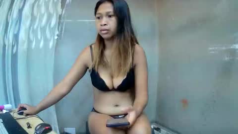 Snapshot of bellaqdesire chatting on 22, 3, 2026 Bella online show from 22, 3, 2026