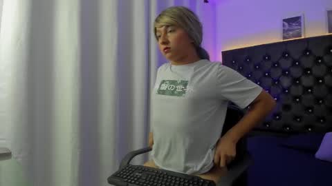 Snapshot of bellaroge chatting on 19, 3, 2026 bellaroge online show from 19, 3, 2026