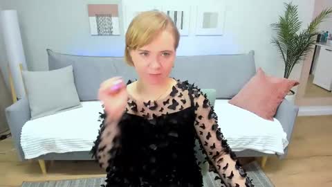 bellasmittssy online show from 13, 4, 2026