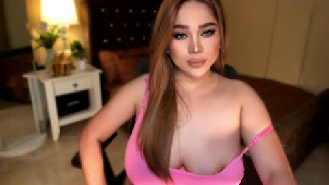 BELLA JONES online show from 11, 4, 2026