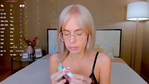 Bella online show from 4, 5, 2026