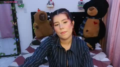 Snapshot of bellatrix_colen chatting on 17, 12, 2025 Aleja online show from 17, 12, 2025