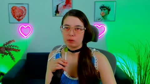 Bella. Ntmu online show from 17, 1, 2025