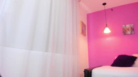 Snapshot of bellawild_ chatting on 14, 2, 2026 Bella Wild online show from 14, 2, 2026