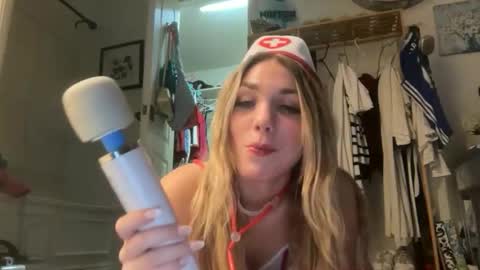 Bella 3 online show from 3, 5, 2026