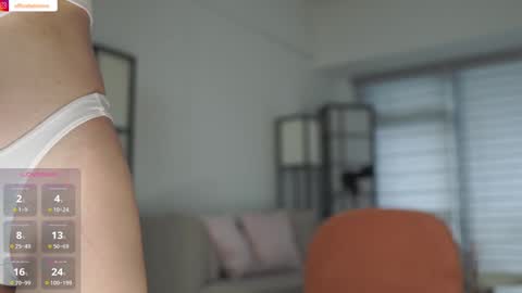 Snapshot of belle_adrienne chatting on 19, 11, 2025 Belle Adrienne IG online show from 19, 11, 2025