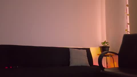 Snapshot of belle_seduction chatting on 12, 3, 2026 Loren Morrison online show from 12, 3, 2026