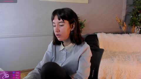 Bella online show from 2, 1, 2025