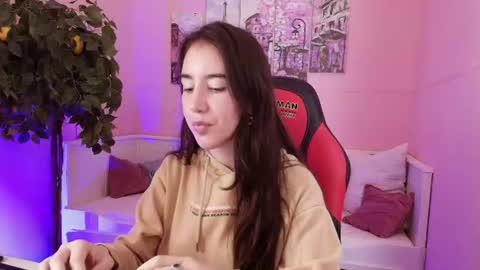 Bella online show from 9, 7, 2026