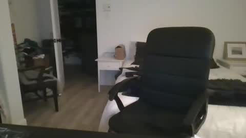 Snapshot of bellequeue19758 chatting on 18, 10, 2025 bellequeue19758 online show from 18, 10, 2025