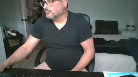 Snapshot of bellequeue19758 chatting on 14, 12, 2025 bellequeue19758 online show from 14, 12, 2025