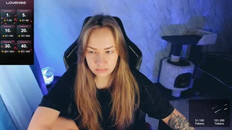 Your Annabelle Wolf  online show from 10, 12, 2024