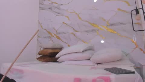 Bellota Flak online show from 3, 2, 2025