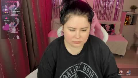LinaBoo online show from 4, 5, 2026