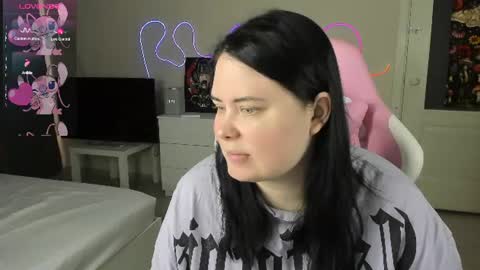 Snapshot of bellybooxo chatting on 25, 7, 2026 LinaBoo online show from 25, 7, 2026
