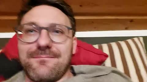 Snapshot of ben00189 chatting on 3, 11, 2025 ben00189 online show from 3, 11, 2025