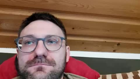 Snapshot of ben00189 chatting on 16, 11, 2025 ben00189 online show from 16, 11, 2025