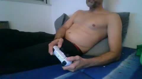 benbare13 online show from 2, 12, 2024