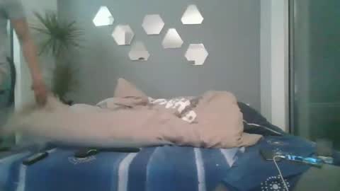 benbare13 online show from 8, 1, 2025