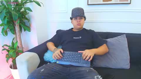 bennett_alejoo online show from 27, 10, 2025