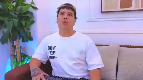 bennett_alejoo online show from 8, 7, 2026