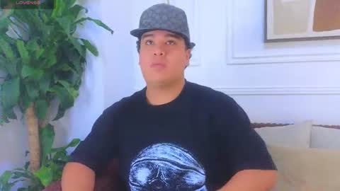 bennett_alejoo online show from 3, 8, 2026