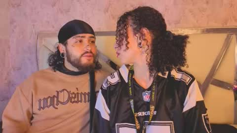 Snapshot of benny_and_mark chatting on 16, 3, 2026 Benny and Mark online show from 16, 3, 2026