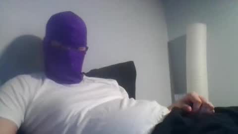 Snapshot of bennybueno chatting on 11, 4, 2026 bennybueno online show from 11, 4, 2026