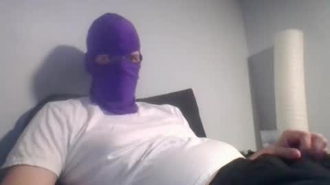 Snapshot of bennybueno chatting on 12, 4, 2026 bennybueno online show from 12, 4, 2026