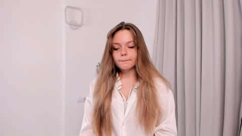 Julie online show from 19, 4, 2026