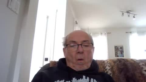 bernard1102 online show from 6, 1, 2025