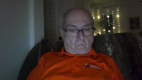 bernard1102 online show from 2, 12, 2025