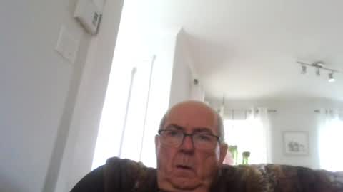 bernard1102 online show from 23, 7, 2026