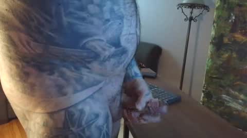 Snapshot of bernhard666 chatting on 1, 11, 2025 bernhard666 online show from 1, 11, 2025